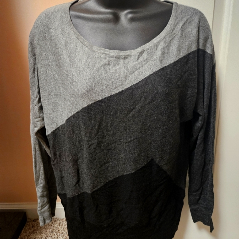 New York & Company Gray and Black Color Block Crew Neck Sweater